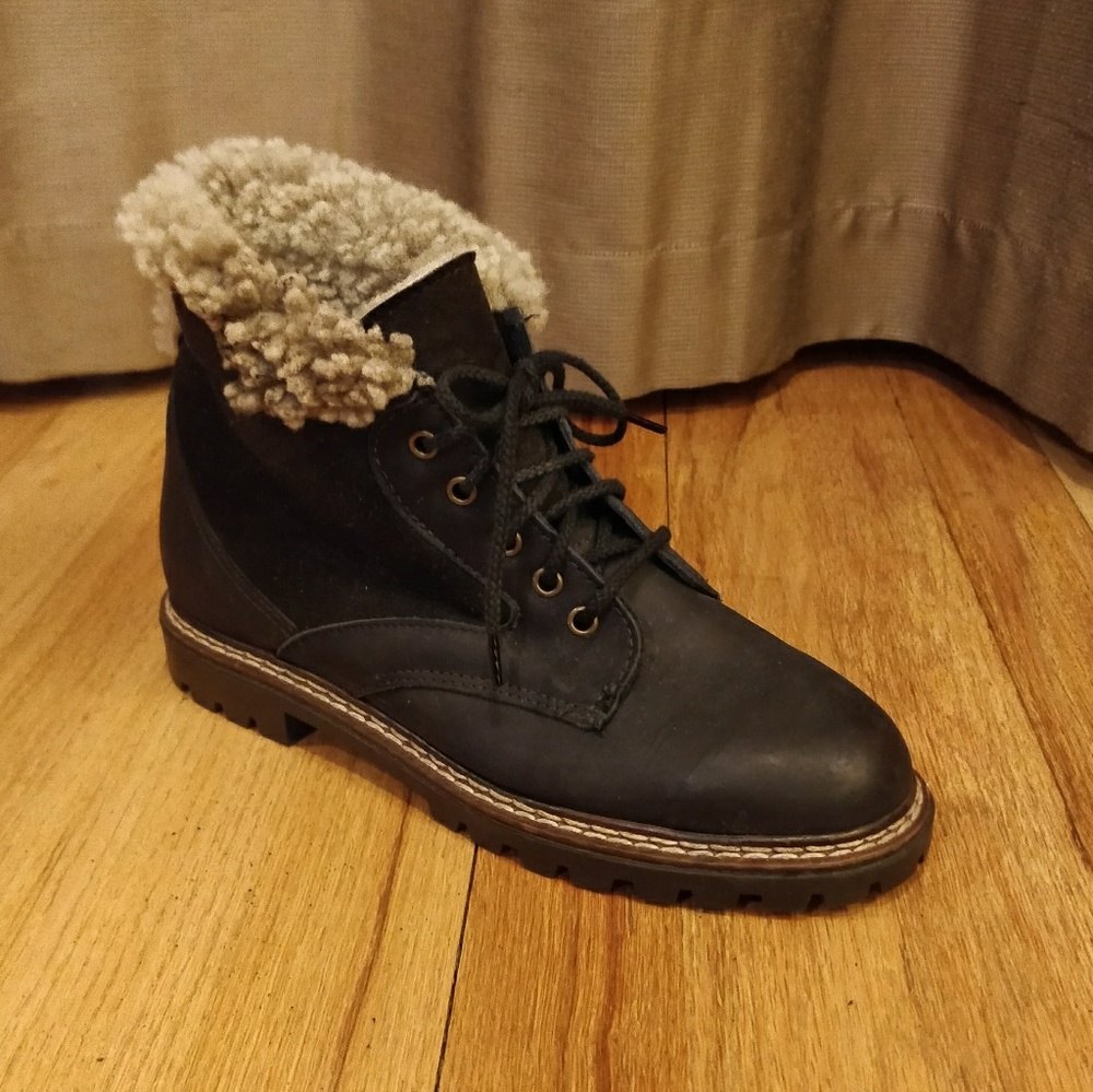 Lace up shearling lined boots